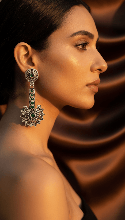 ROUND GREEN EARRING